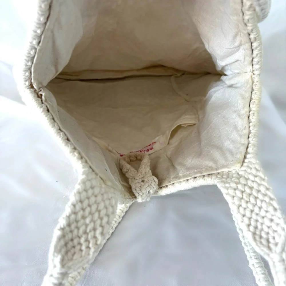 Vintage 70s white macrame purse shoulder boho indie cottage